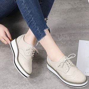 DADAWEN Platform Lace-Up Wingtips Square Toe Oxfords Shoe never worn